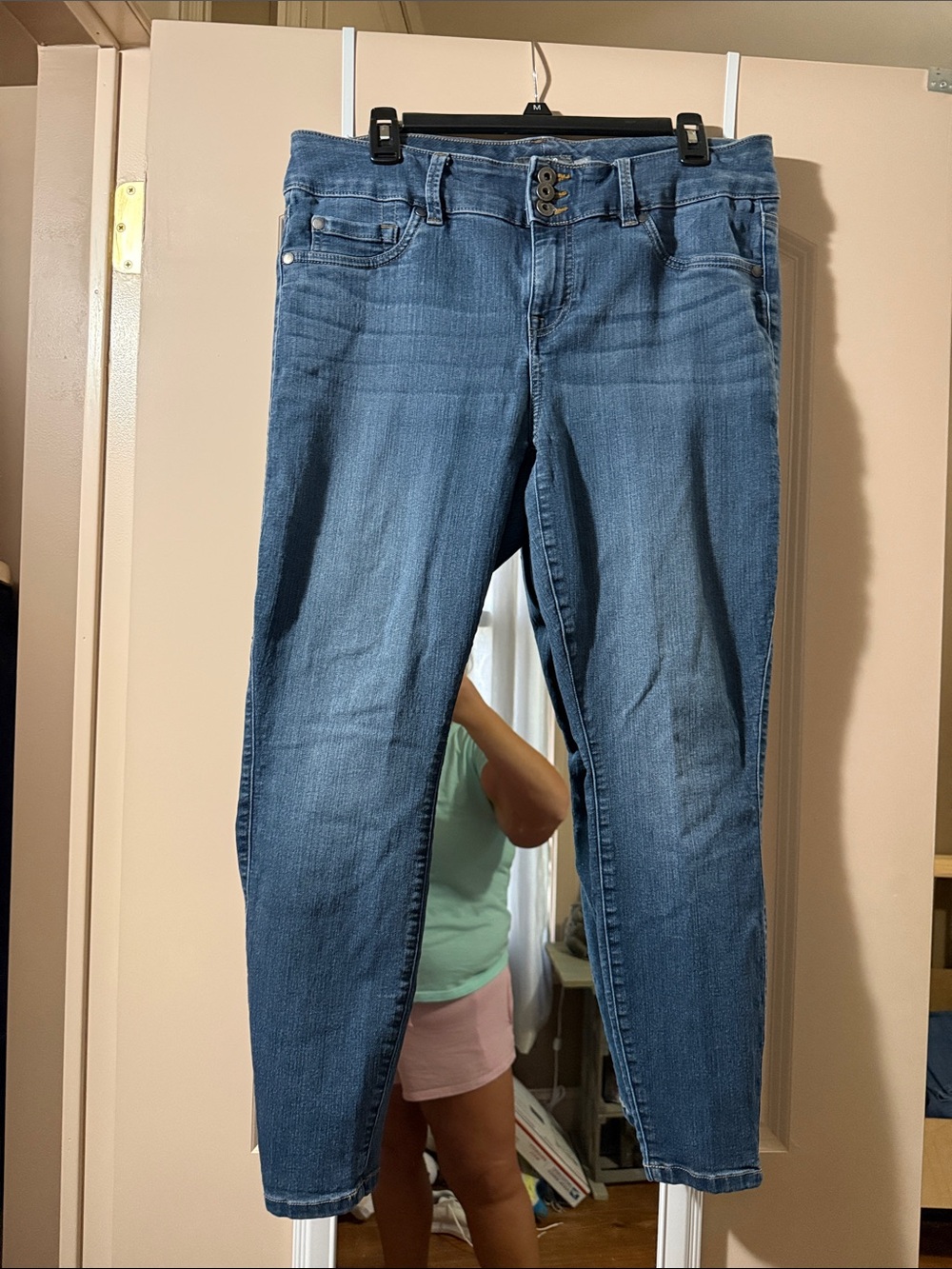 torrid Medium Blue Ankle Crop High-Rise Jeans